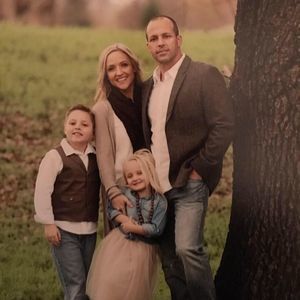 Meet your Posher, Dustin